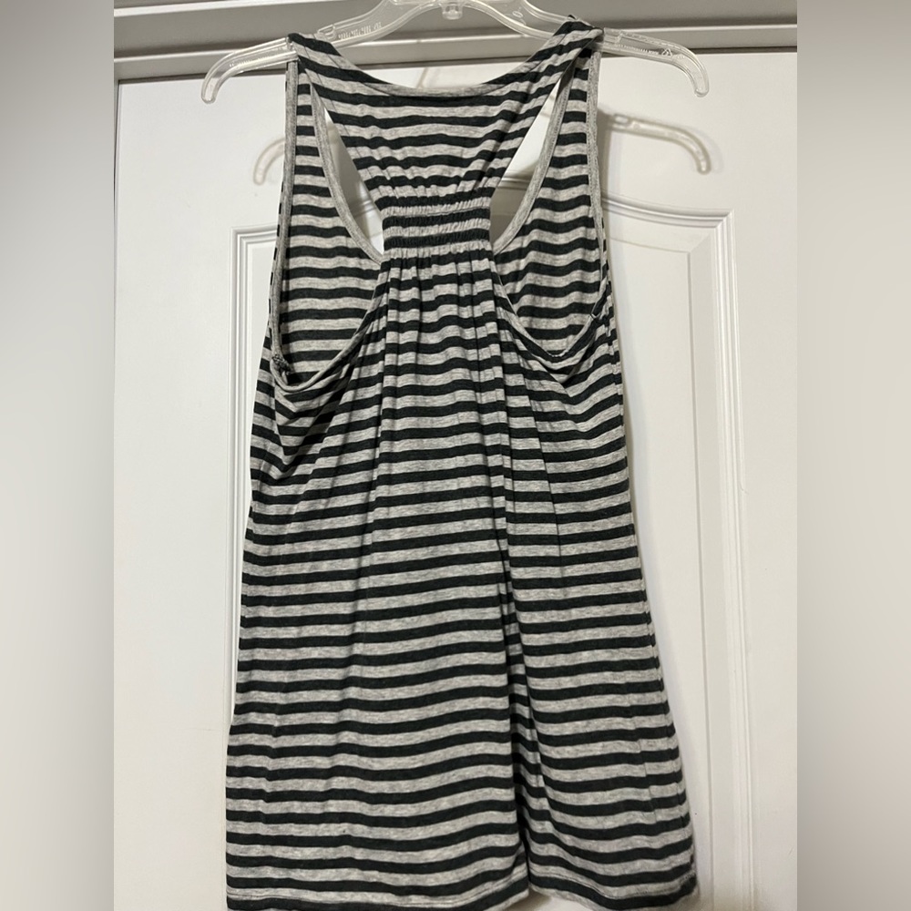 Mossimo women’s tank top large - Picture 3 of 3